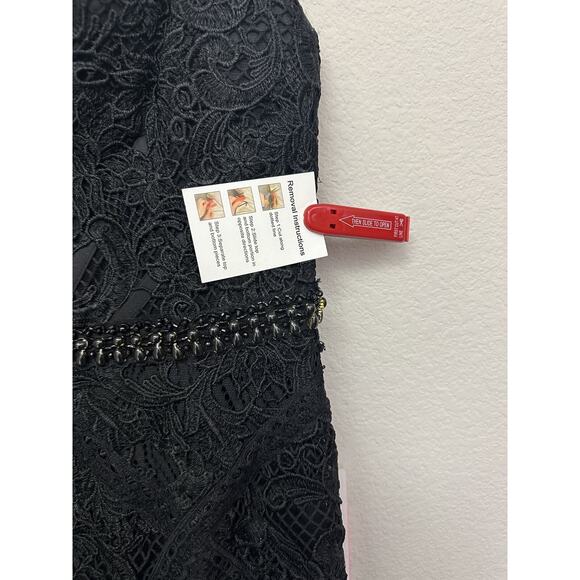 NWT Mac Duggal Black Lace Sleeveless V-Neck 79082 Dress Size 16 - Picture 2 of 14